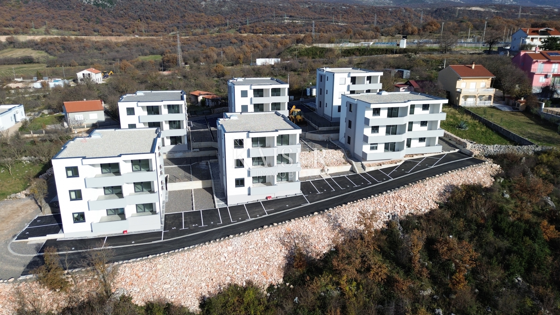 Novi Vinodolski - stan u prizemlju S1 novogradnja 68m2