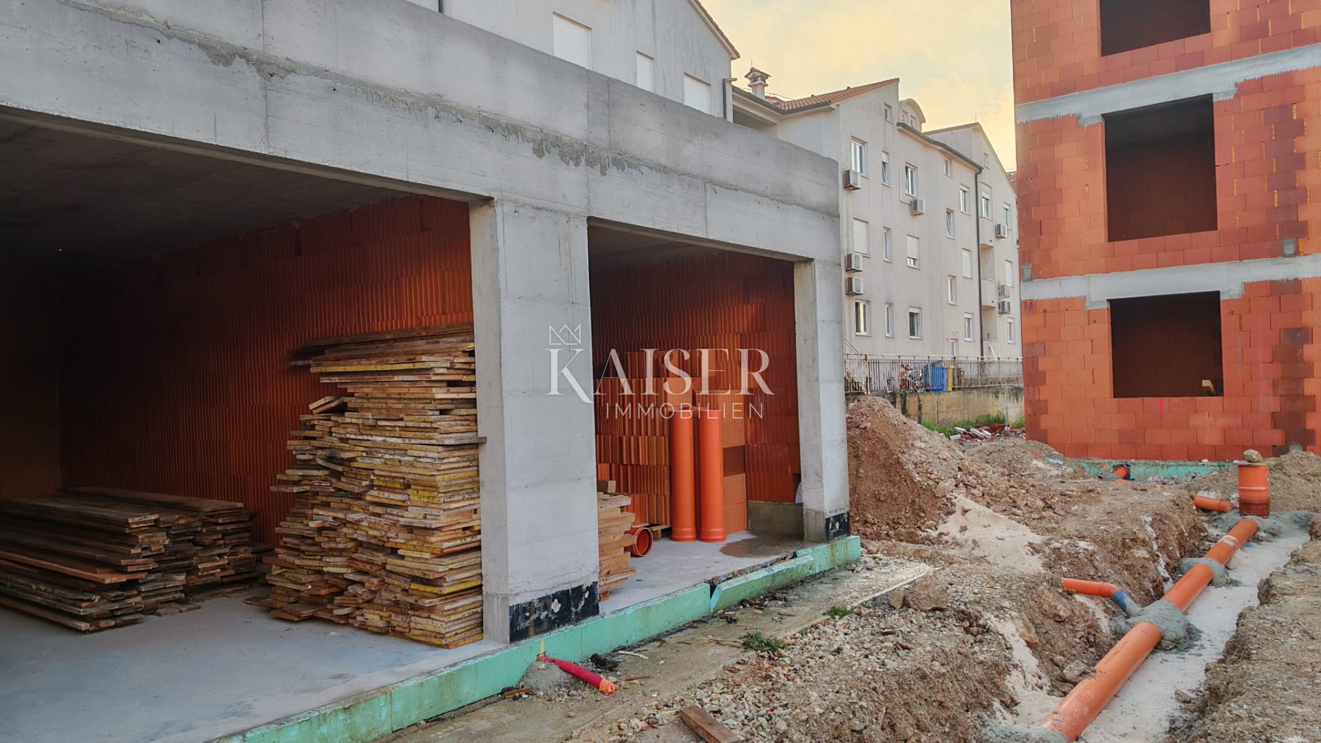 Istrien, Pula – Drei-Zimmer-Wohnung 105m2 in einem Neubau mit Garage