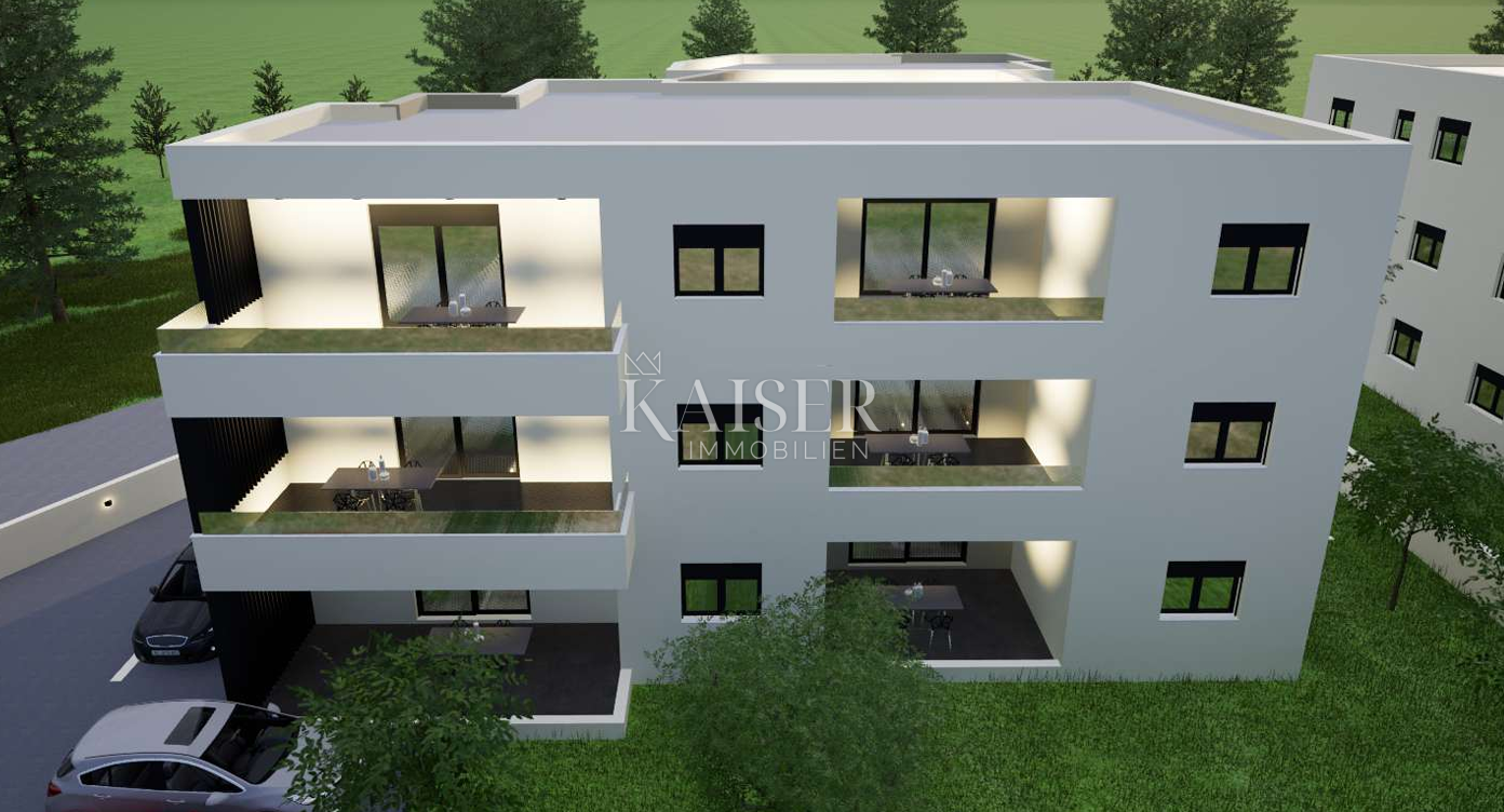 Vodice, Šibenik – Modernes Apartment mit zwei Schlafzimmern und überdachter Terrasse, 700 m vom Meer entfernt