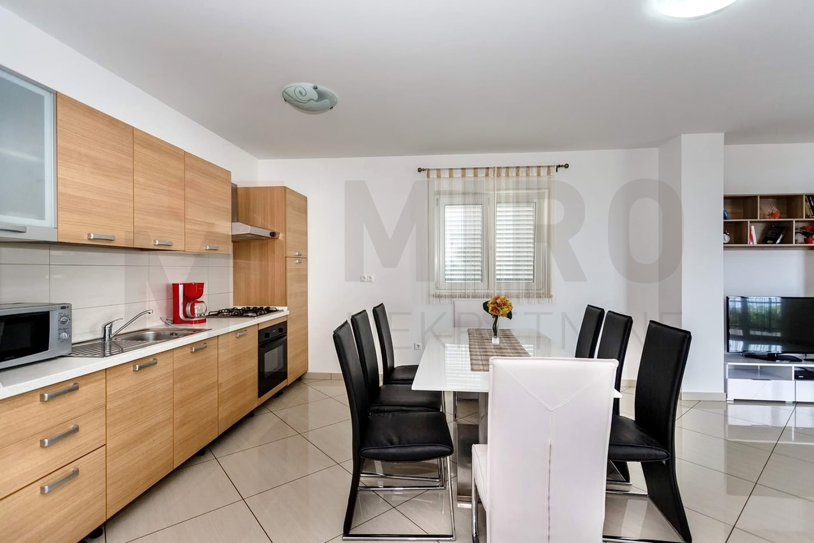 Vrbnik, novouređeni apartman s otvorenim pogledom na more