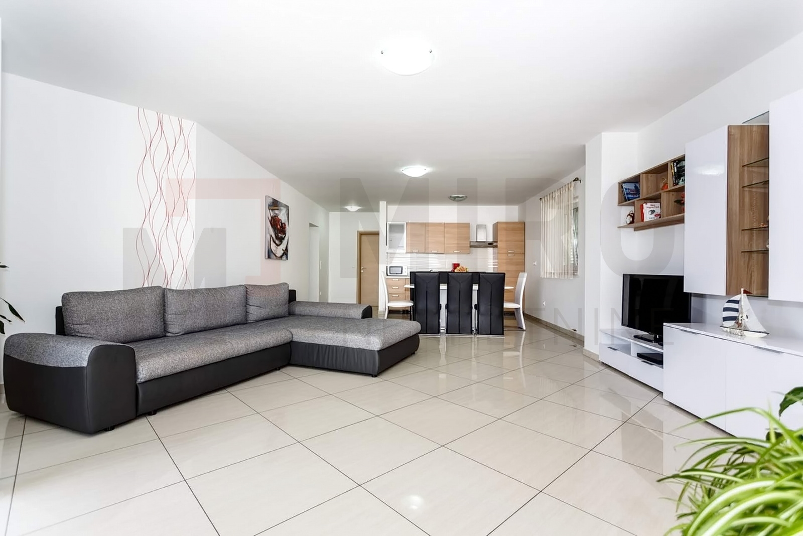 Vrbnik, novouređeni apartman s otvorenim pogledom na more