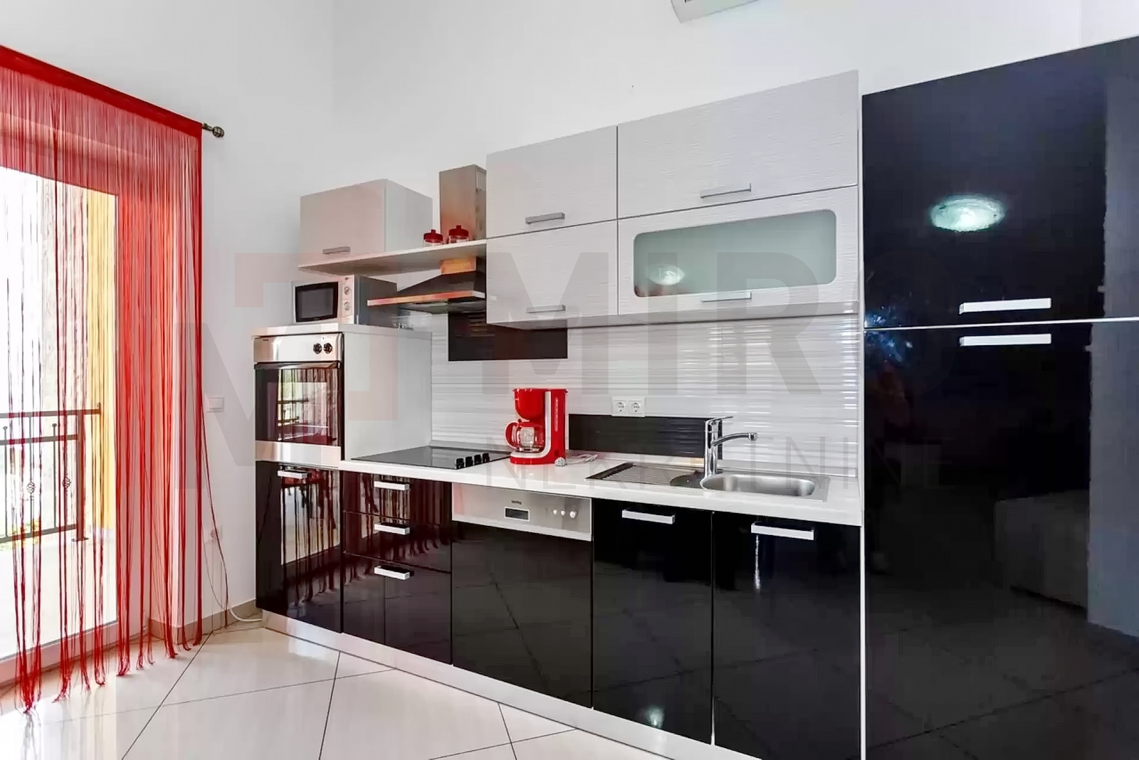 Vrbnik, namješten dvosobni apartman s panoramskim pogledom na more!