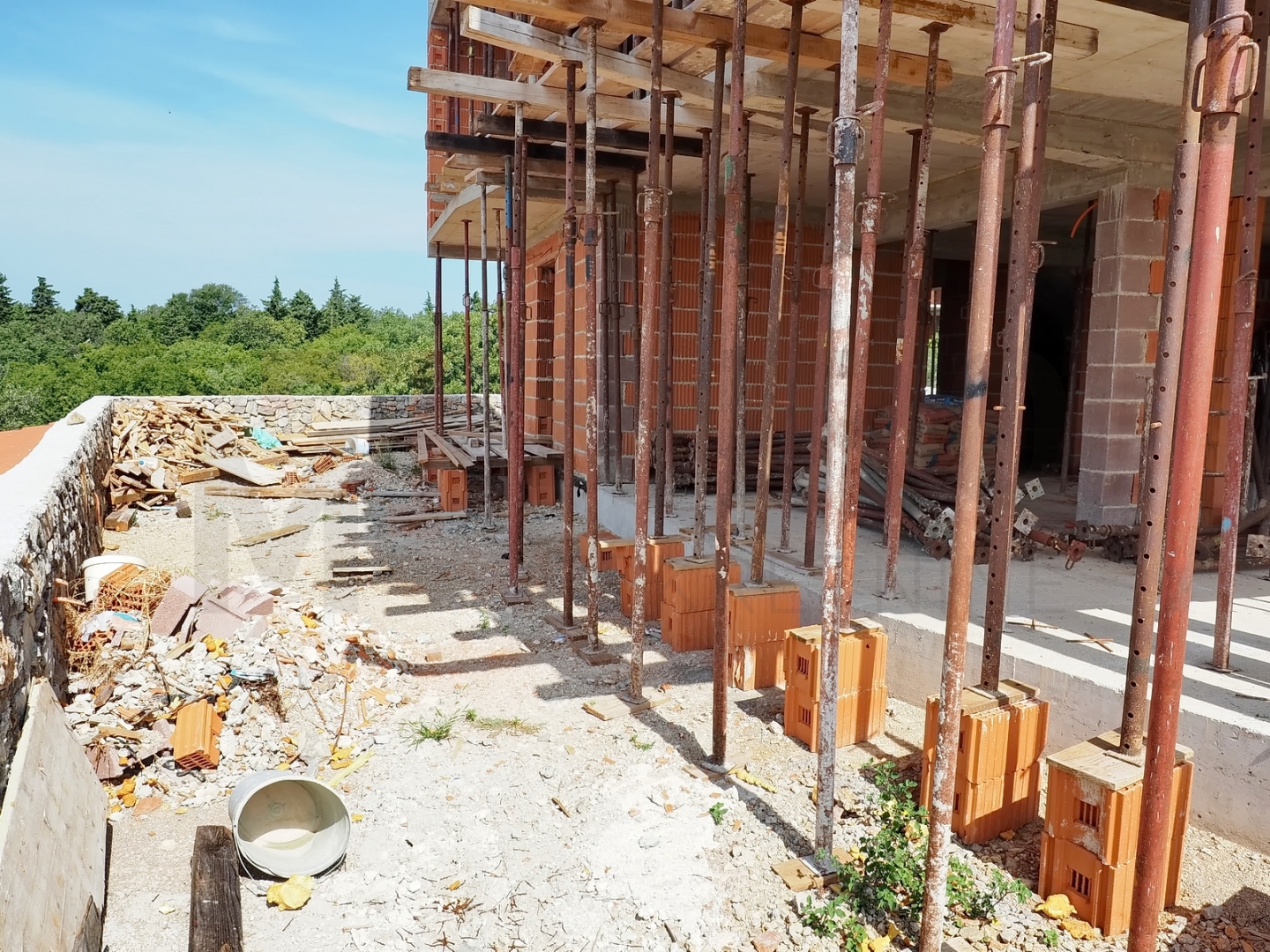 Grad Krk, okolica, moderna novogradnja s bazenom i panoramskim pogledom na more