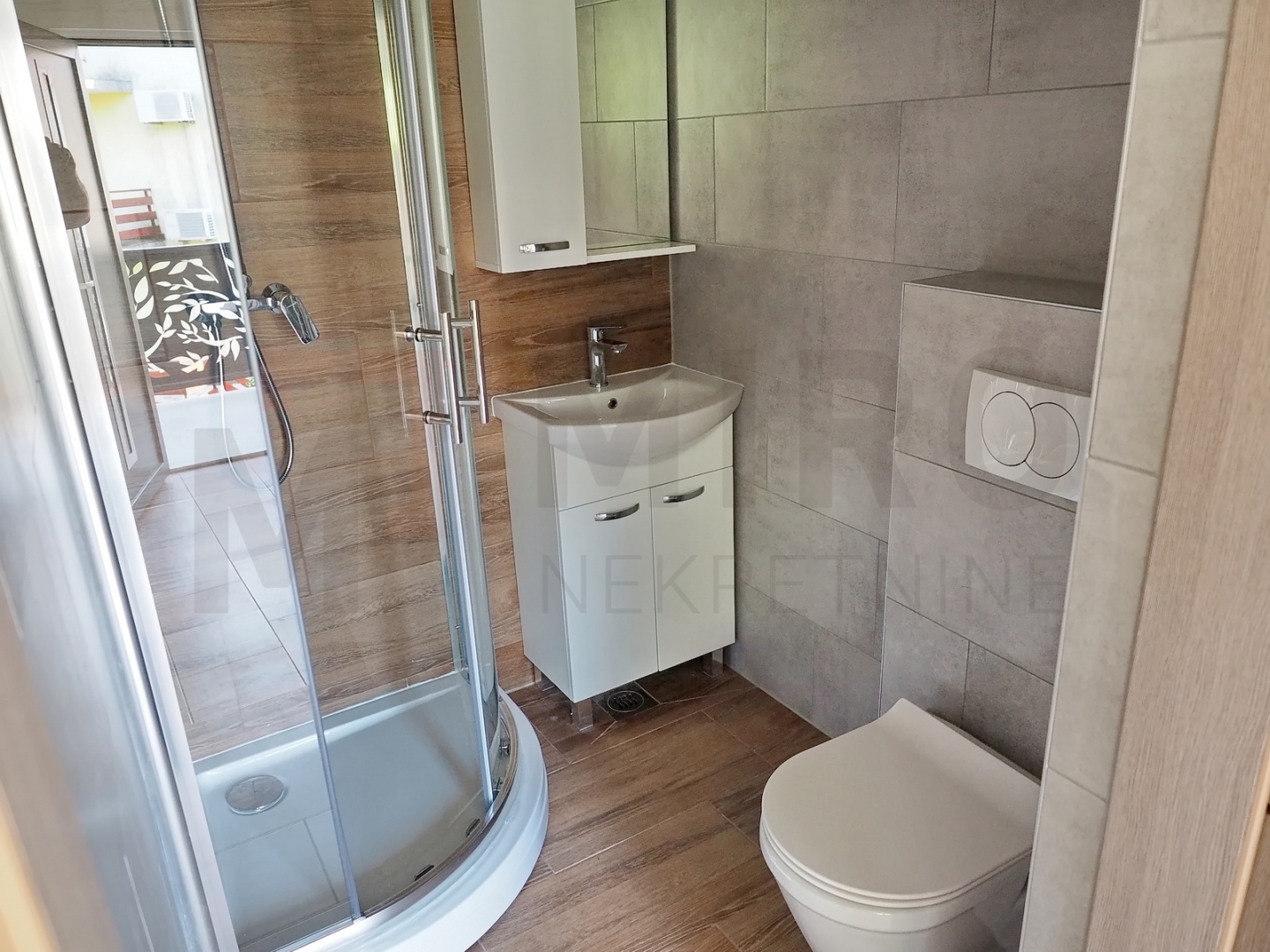 Krk, okolica, dvoetažni apartman s pogledom na more!