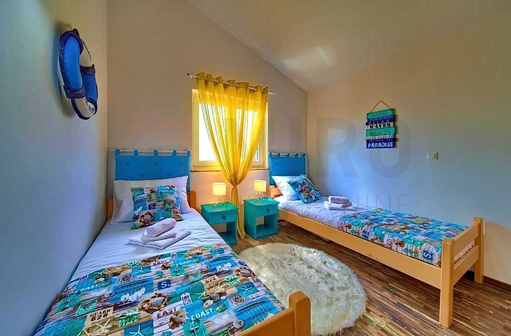 Krk, okolica, namješten dvosobni apartmana s otvorenim pogledom na more