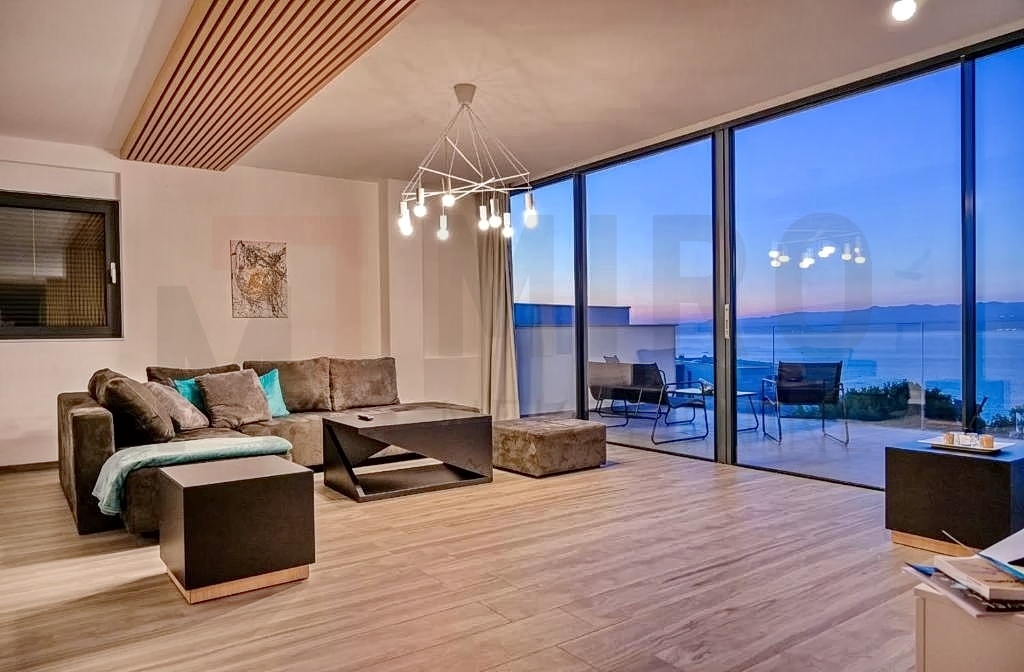 Malinska, moderan penthouse s panoramskim pogledom na more