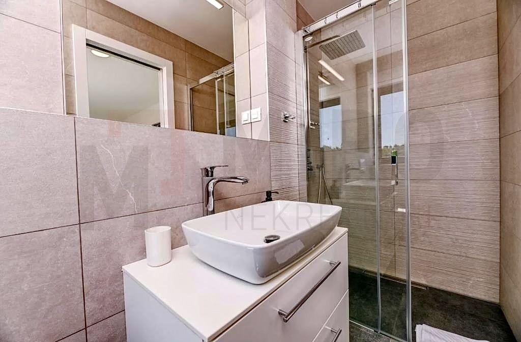 Malinska, moderan penthouse s panoramskim pogledom na more