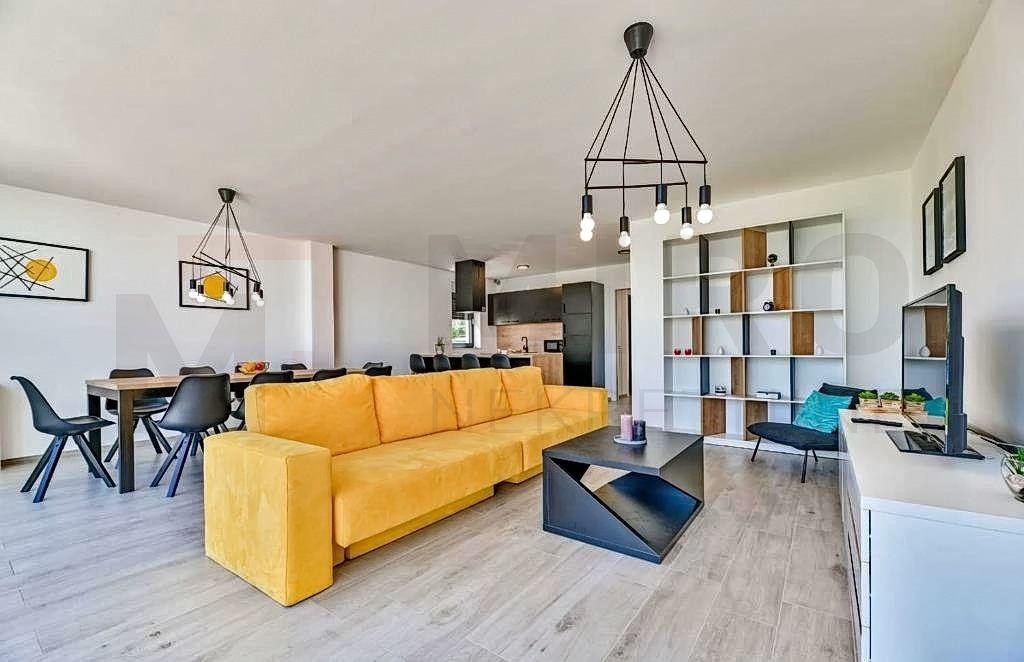 Malinska, luksuzni dvoetažni apartman s bazenom i okućnicom u prodaji