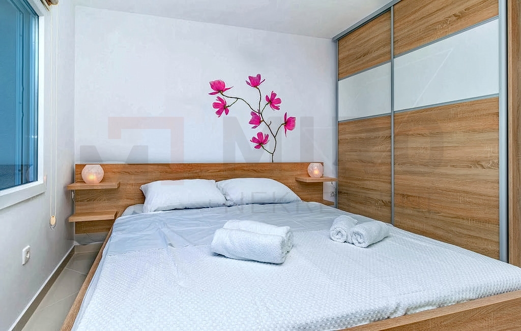 Crikvenica, okolica, namješten apartman blizu mora, PRODAJA!