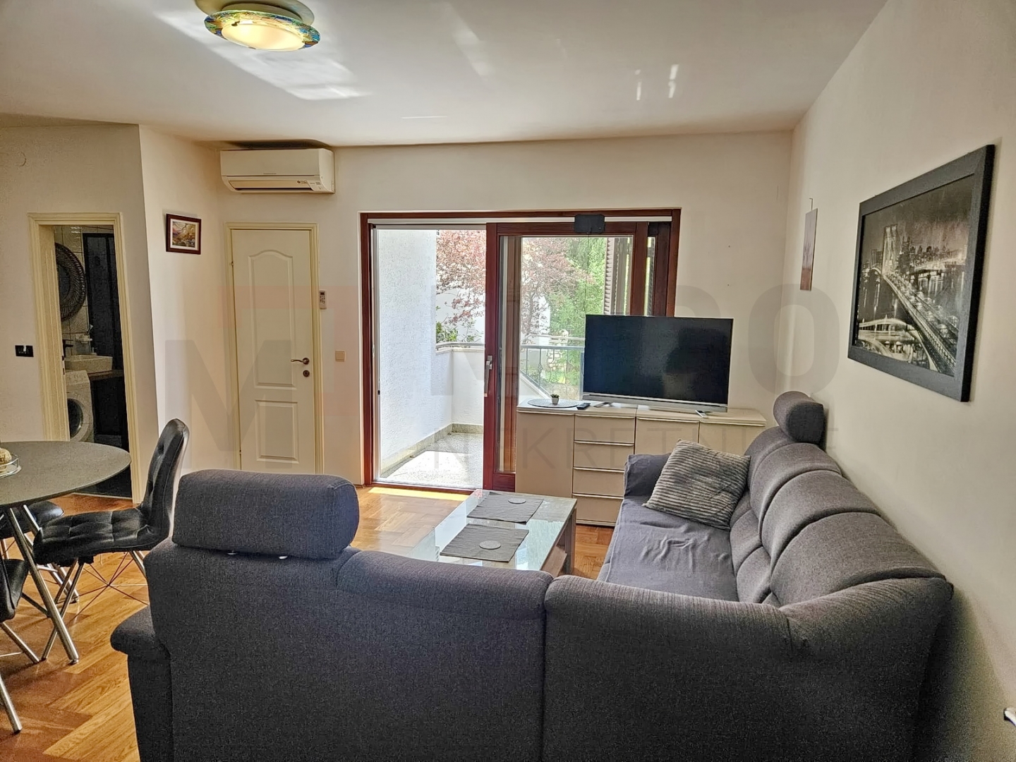 Malinska, namješten apartman 150m od mora,PRODAJA!