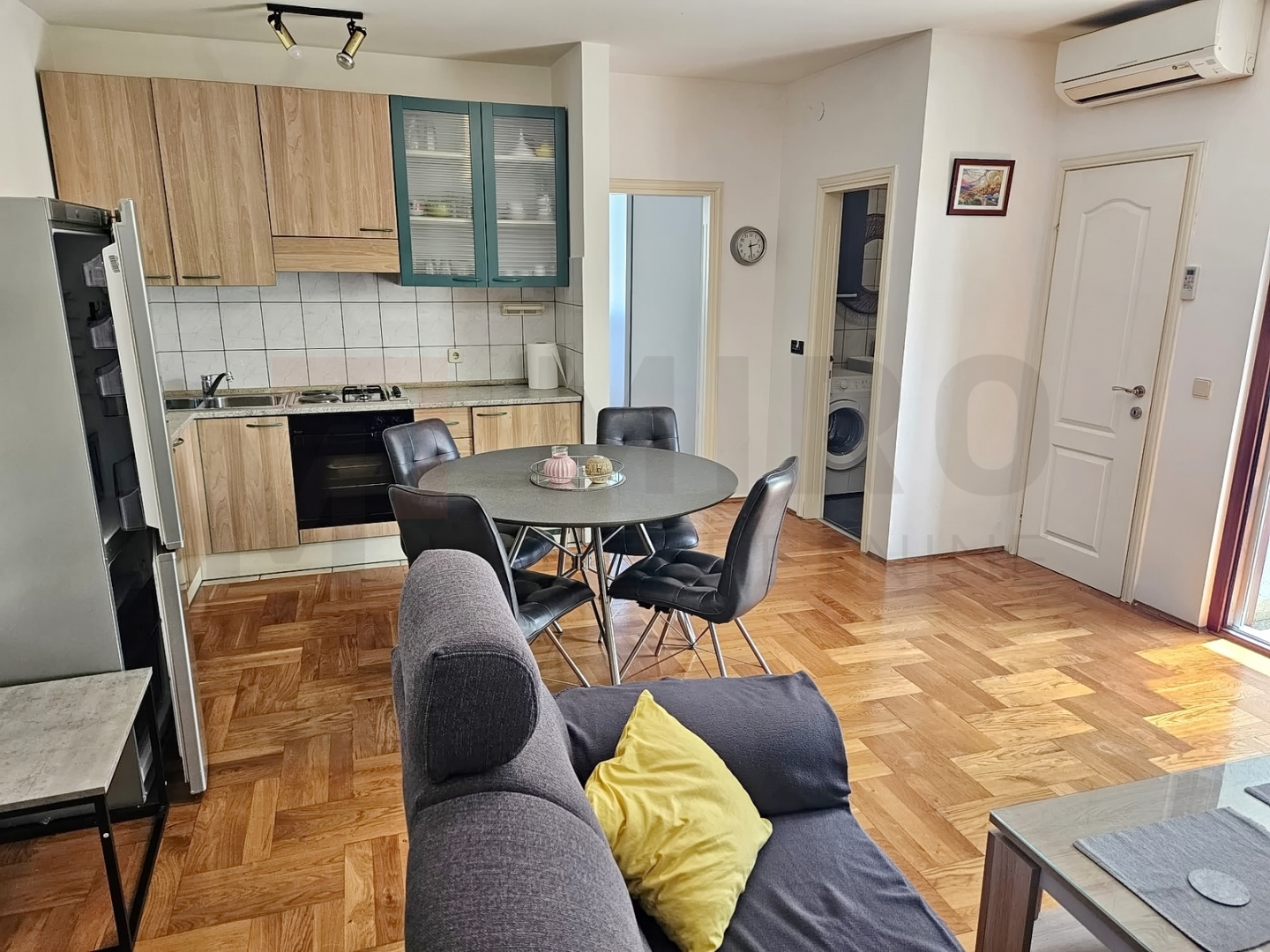 Malinska, namješten apartman 150m od mora,PRODAJA!