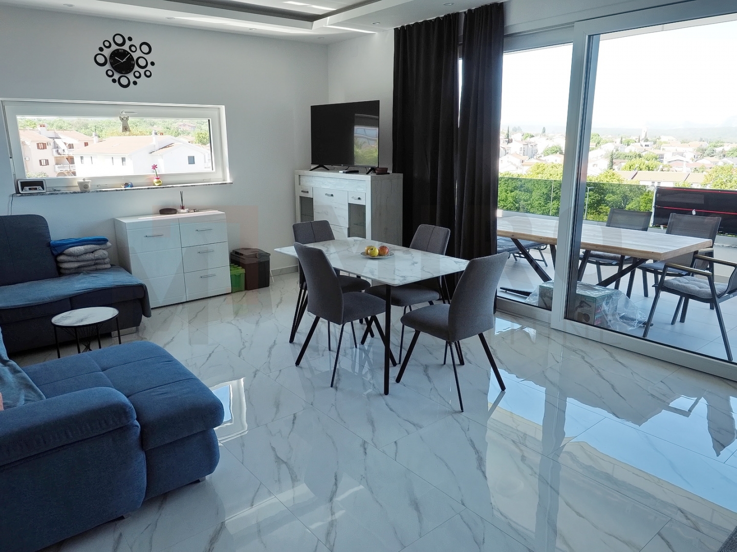 Malinska, namješten apartman s panoramskim pogledom na  more