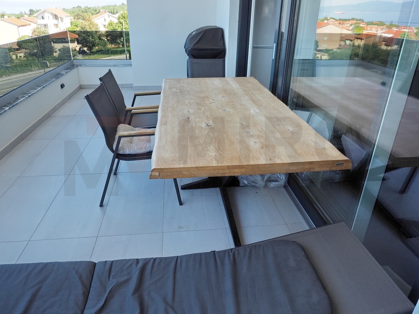Malinska, namješten apartman s panoramskim pogledom na  more