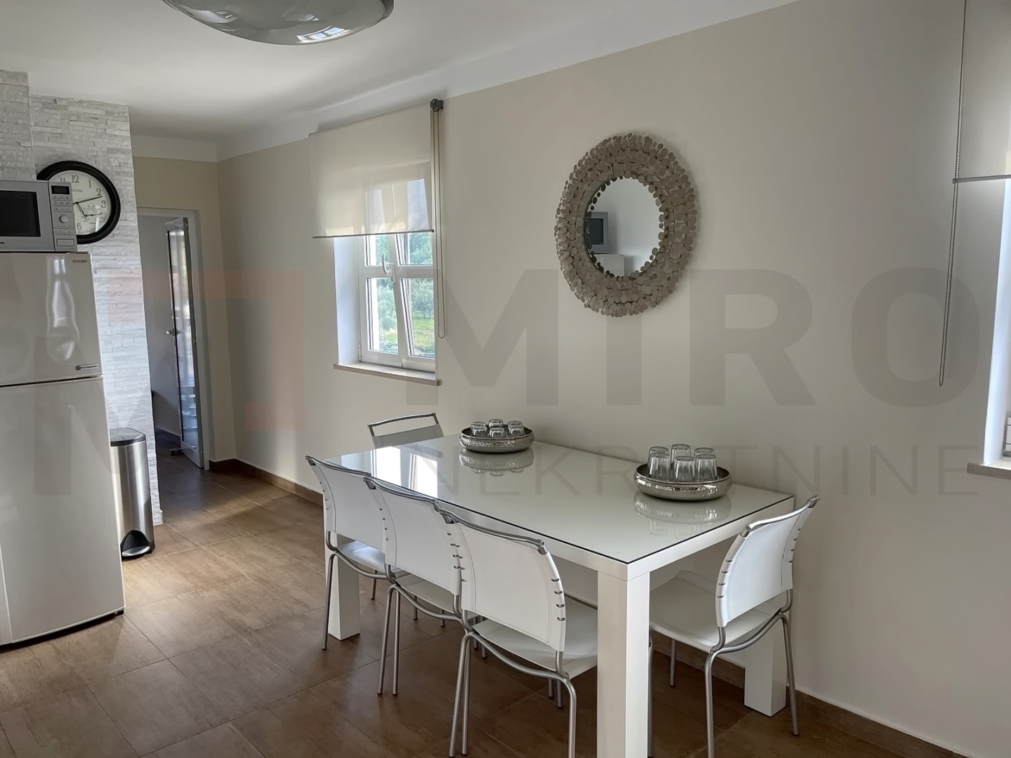 Malinska, apartmanska kuća s bazenom, PRODAJA!