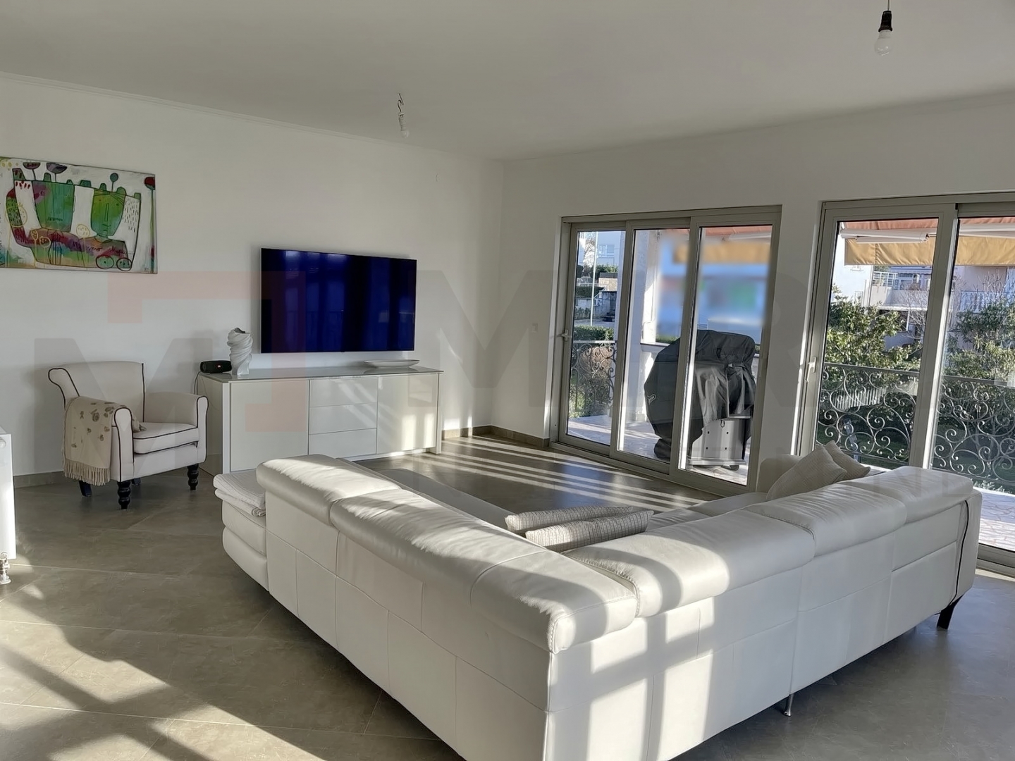 Malinska, apartmanska kuća s bazenom, PRODAJA!